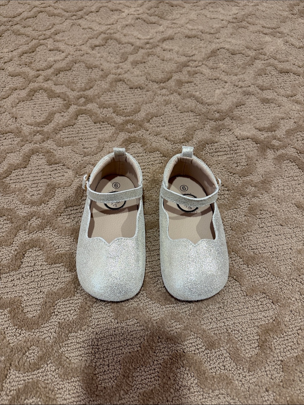Little Love Bug Girls Glitter Mary Jane Shoes in Gold